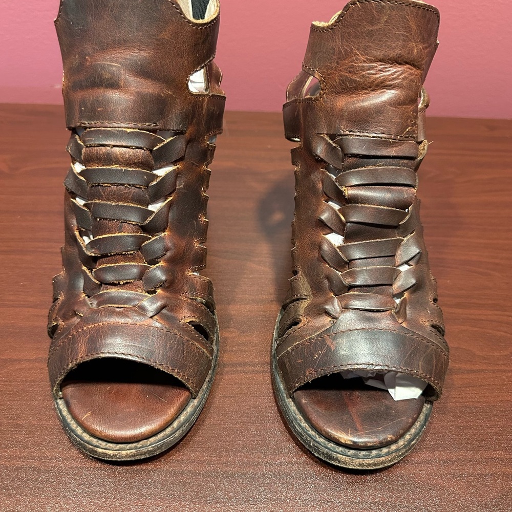 Freebird by Steven cognac Bongo! Size 8